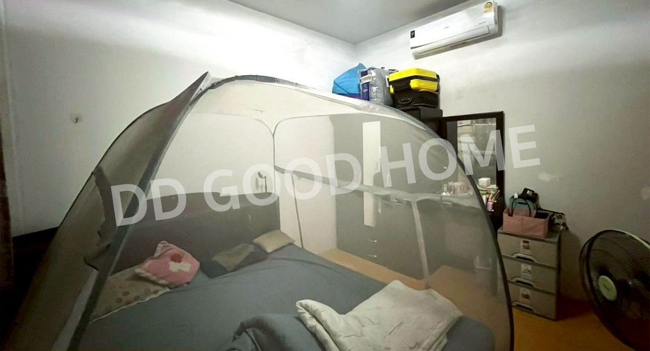 Casa adosada en venta de 2 habitaciones en Mueang Chon Buri, Chonburi