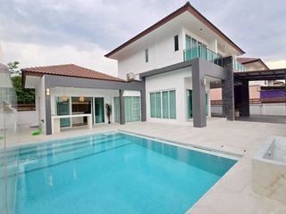 Villa en alquiler de 4 habitaciones en Mueang Chiang Mai, Chiang Mai