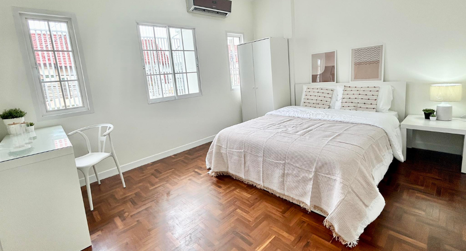For rent 2 bedrooms townhouse in Mueang Chiang Mai, Chiang Mai