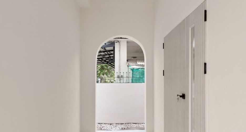 Büro zum Kauf mit 3 Zimmer in Mueang Chiang Mai, Chiang Mai