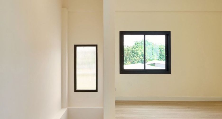 Büro zum Kauf mit 3 Zimmer in Mueang Chiang Mai, Chiang Mai