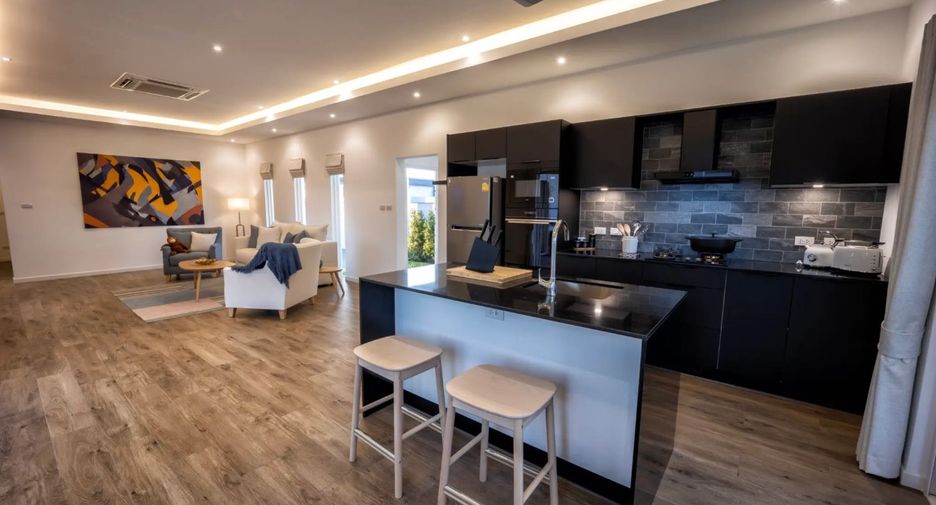 À vendre 3 chambres villa à Hua Hin, Prachuap Khiri Khan