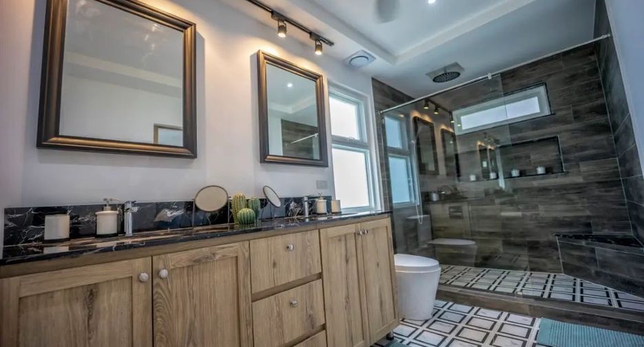 À vendre 3 chambres villa à Hua Hin, Prachuap Khiri Khan