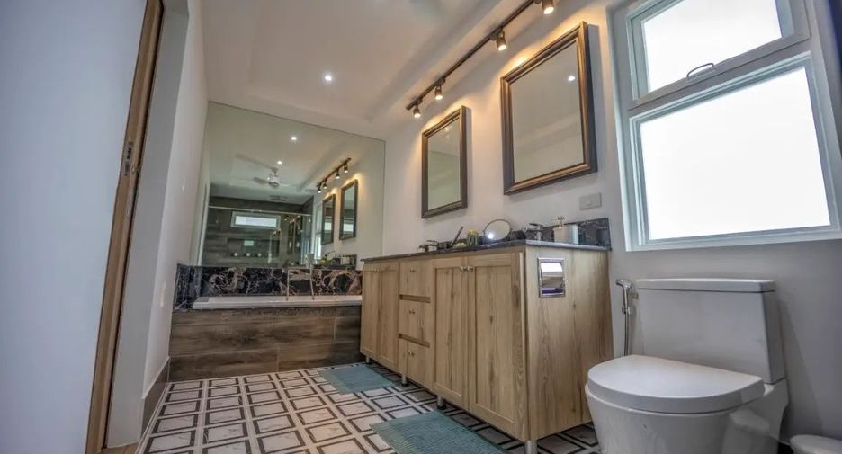 À vendre 3 chambres villa à Hua Hin, Prachuap Khiri Khan