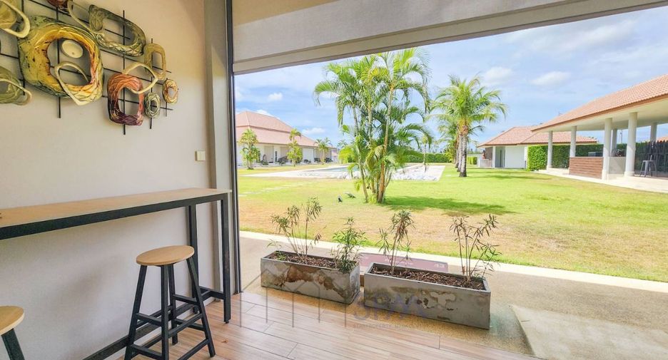 For rent 2 bedrooms townhouse in Hua Hin, Prachuap Khiri Khan
