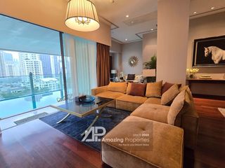 For sale 2 bed condo in Watthana, Bangkok