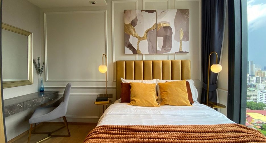 For rent 2 bedrooms condo in Khlong Toei, Bangkok