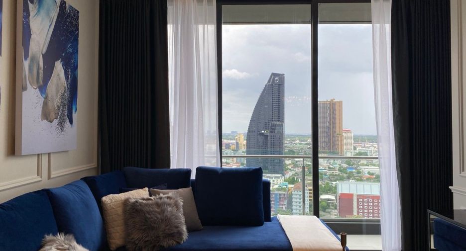 For rent 2 bedrooms condo in Khlong Toei, Bangkok