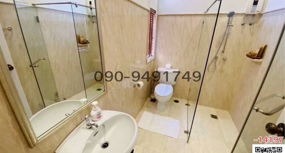 For rent 6 bedrooms townhouse in Pak Chong, Nakhon Ratchasima