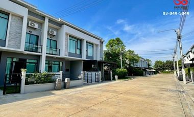 For sale 3 Beds townhouse in Sai Mai, Bangkok