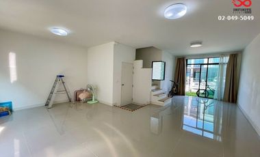 For sale 3 Beds townhouse in Sai Mai, Bangkok