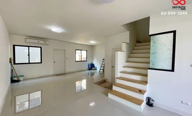 For sale 3 Beds townhouse in Sai Mai, Bangkok
