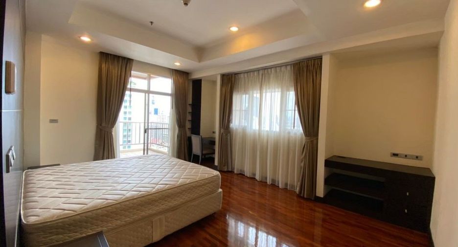 ให้เช่า 3 ห้องนอน เซอร์วิสอพาร์ตเมนต์ ใน วัฒนา, กรุงเทพฯ
