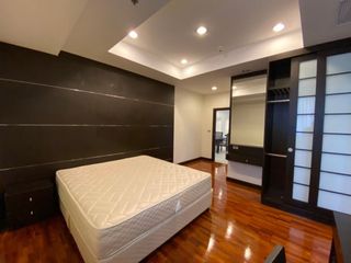 For rent 3 bed serviced apartment in Watthana, Bangkok