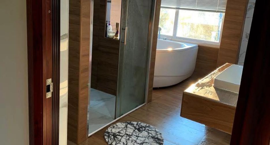 Haus zum Kauf mit 4 Zimmer in Saraphi, Chiang Mai