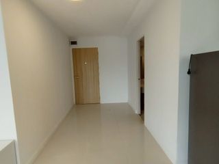 Apartamento en alquiler de 1 habitaciones en Khlong Toei, Bangkok