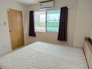 Apartamento en alquiler de 1 habitaciones en Khlong Toei, Bangkok