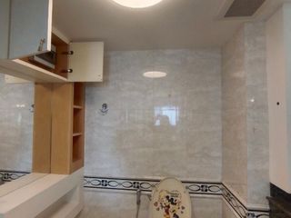 Apartamento en alquiler de 1 habitaciones en Khlong Toei, Bangkok
