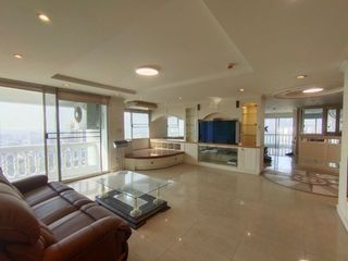 Apartamento en alquiler de 1 habitaciones en Khlong Toei, Bangkok