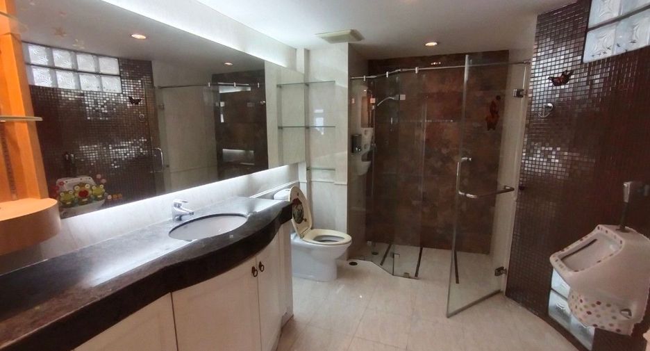 For rent 1 bed apartment in Khlong Toei, Bangkok