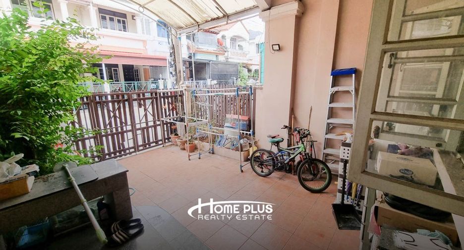 For sale 36 bedrooms townhouse in Mueang Pathum Thani, Pathum Thani