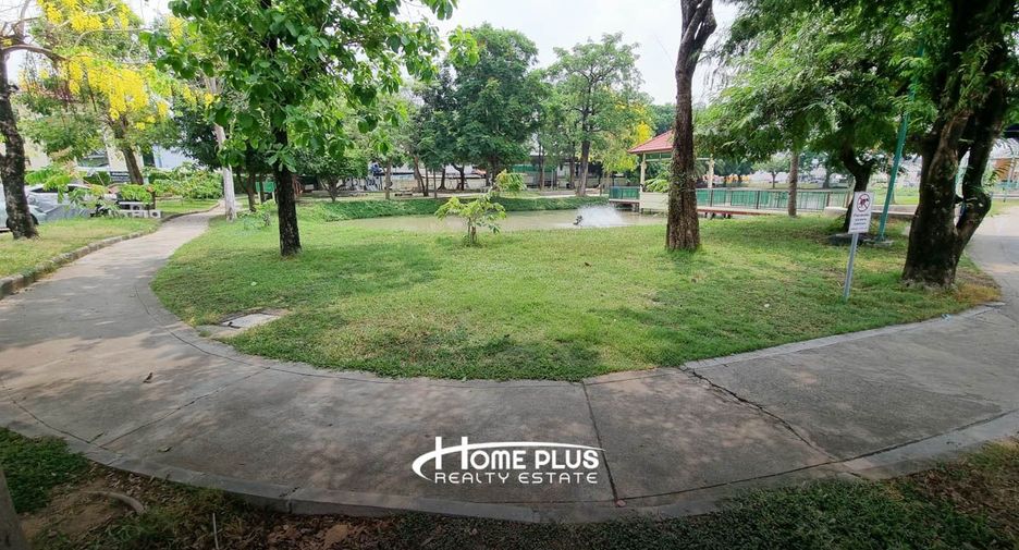 For sale 36 bedrooms townhouse in Mueang Pathum Thani, Pathum Thani