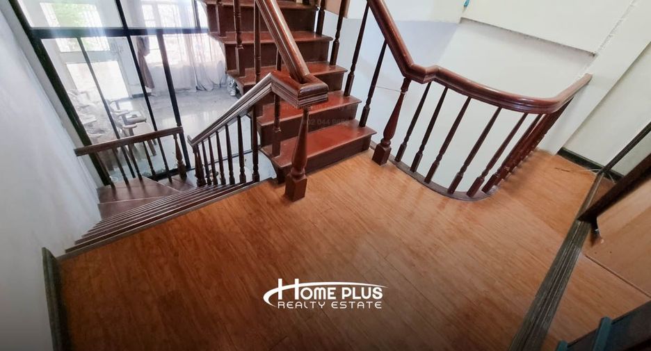 For sale 36 bedrooms townhouse in Mueang Pathum Thani, Pathum Thani