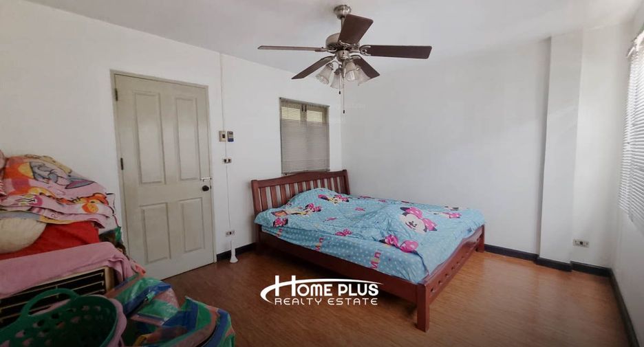 For sale 36 bedrooms townhouse in Mueang Pathum Thani, Pathum Thani