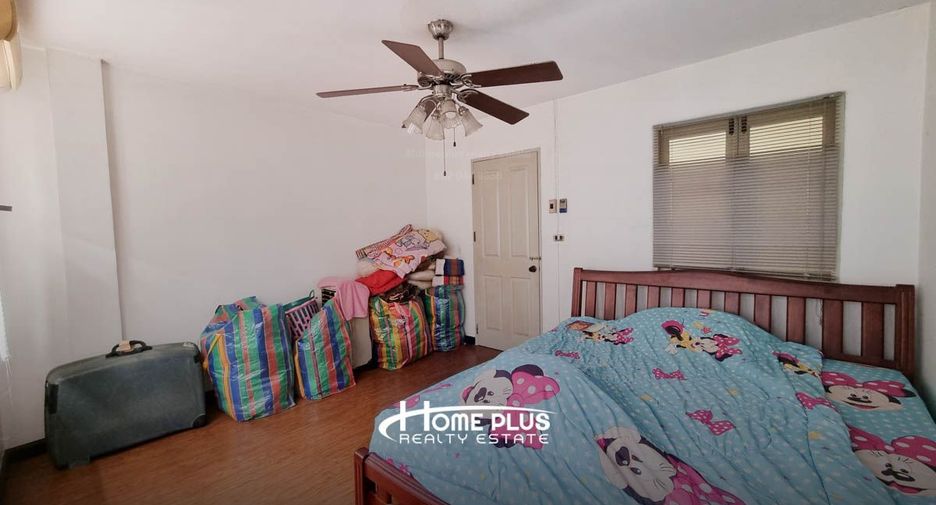 For sale 36 bedrooms townhouse in Mueang Pathum Thani, Pathum Thani