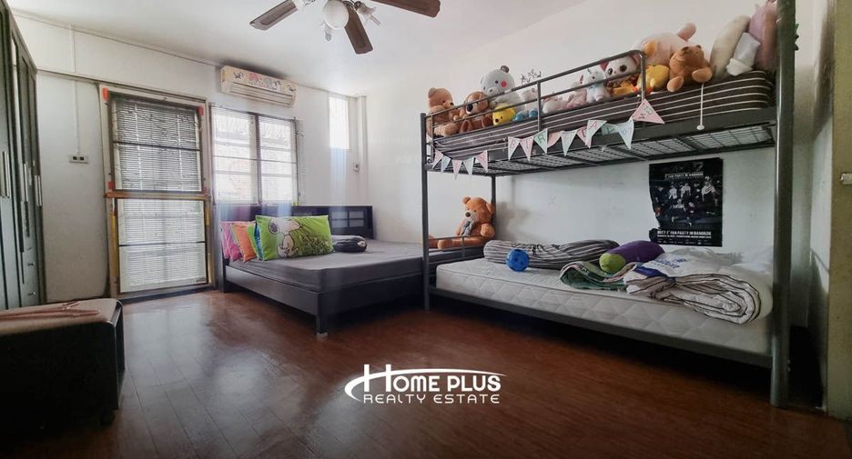 For sale 36 bedrooms townhouse in Mueang Pathum Thani, Pathum Thani