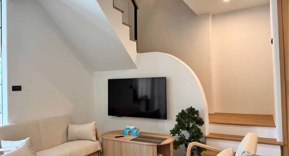 Haus zur Miete und zum Kauf mit 3 Zimmer in North Pattaya, Pattaya