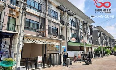 For sale 3 Beds townhouse in Phra Samut Chedi, Samut Prakan
