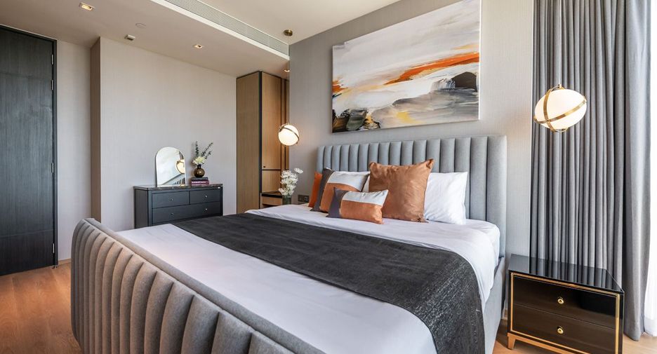 For rent 2 bedrooms condo in Khlong Toei, Bangkok
