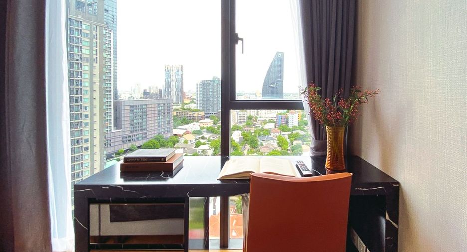 For rent 2 bedrooms condo in Khlong Toei, Bangkok