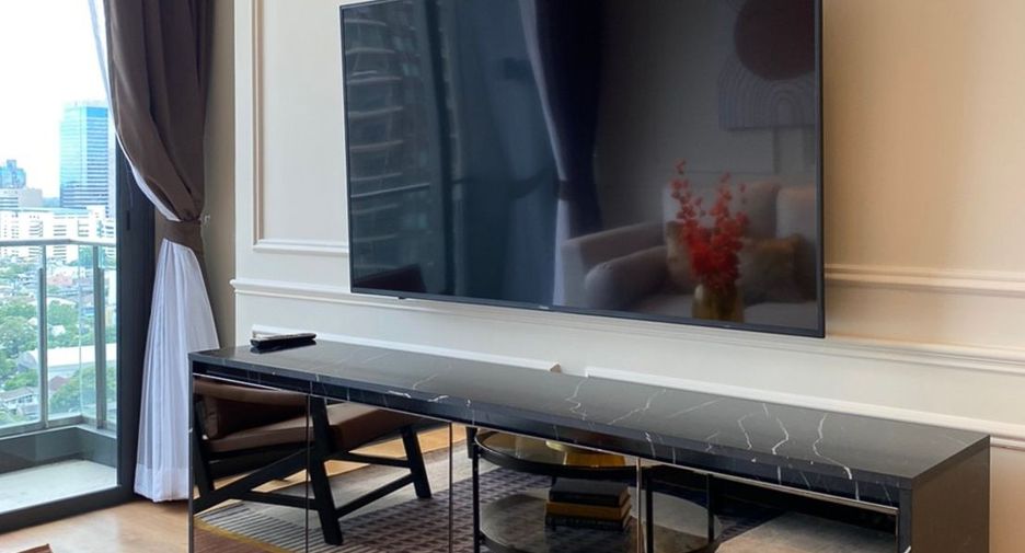For rent 2 bedrooms condo in Khlong Toei, Bangkok