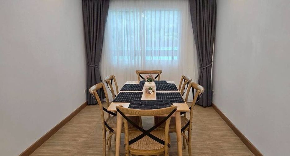 For rent 4 bedrooms villa in Mueang Chiang Mai, Chiang Mai