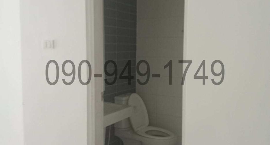For rent 3 bedrooms townhouse in Bang Khae, Bangkok