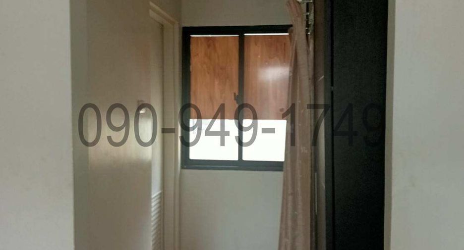 For rent 3 bedrooms townhouse in Bang Khae, Bangkok