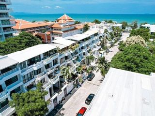 For sale 8 bed townhouse in Bang Lamung, Chonburi