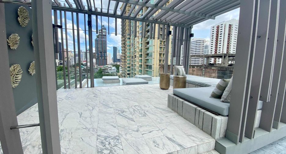 For rent 3 bedrooms condo in Watthana, Bangkok