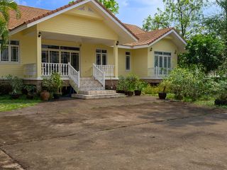 For sale 4 bed house in Det Udom, Ubon Ratchathani