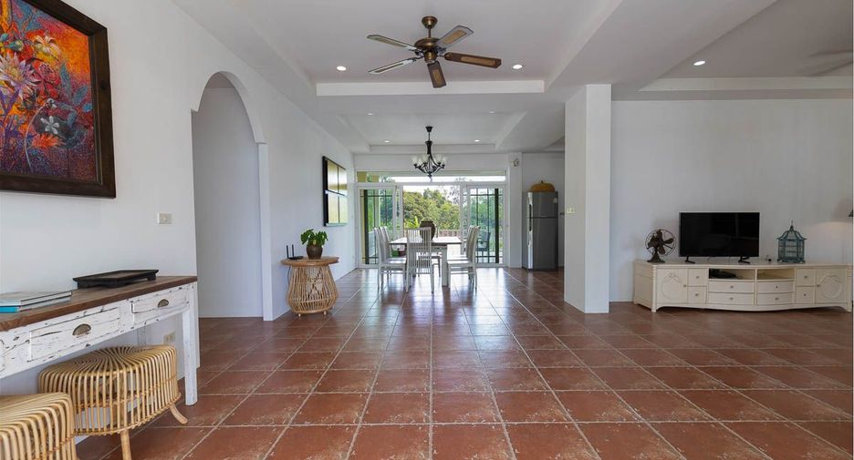 For sale 4 bedrooms house in Det Udom, Ubon Ratchathani