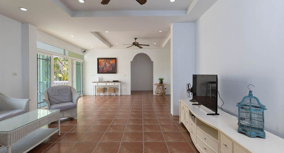 For sale 4 bedrooms house in Det Udom, Ubon Ratchathani