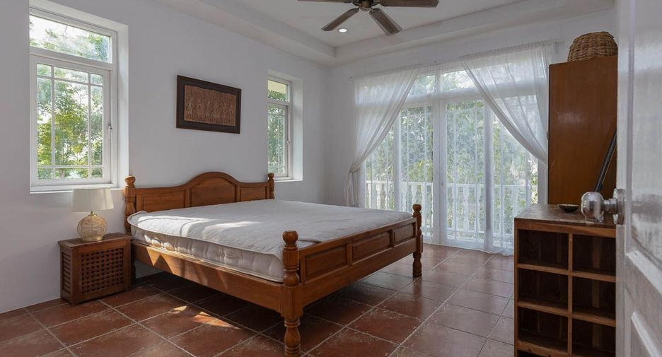For sale 4 bedrooms house in Det Udom, Ubon Ratchathani