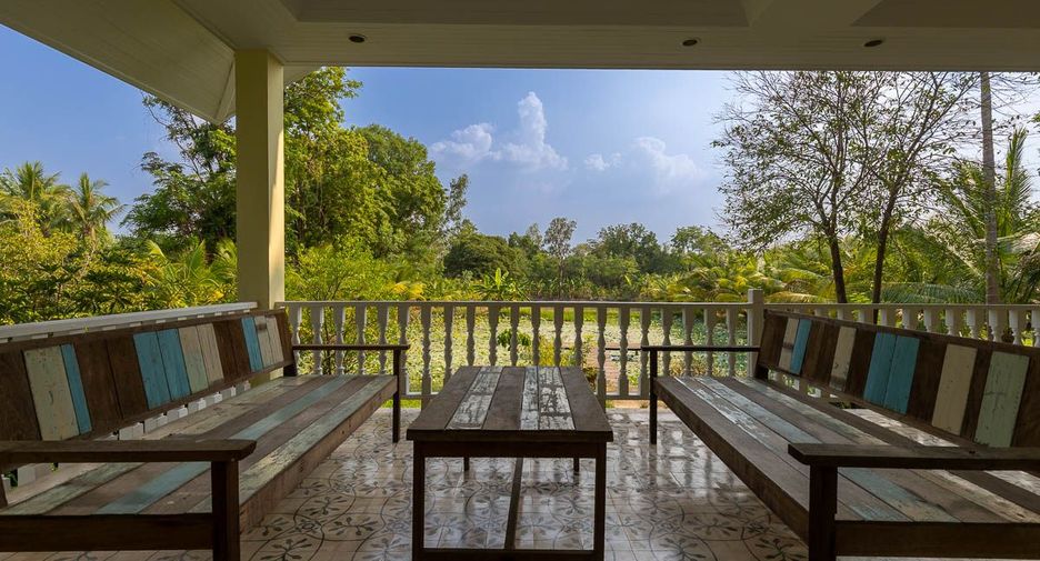 For sale 4 bedrooms house in Det Udom, Ubon Ratchathani
