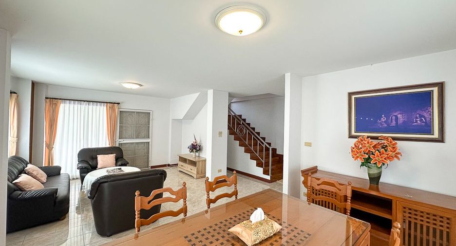 For rent 3 bedrooms house in Mueang Chiang Mai, Chiang Mai