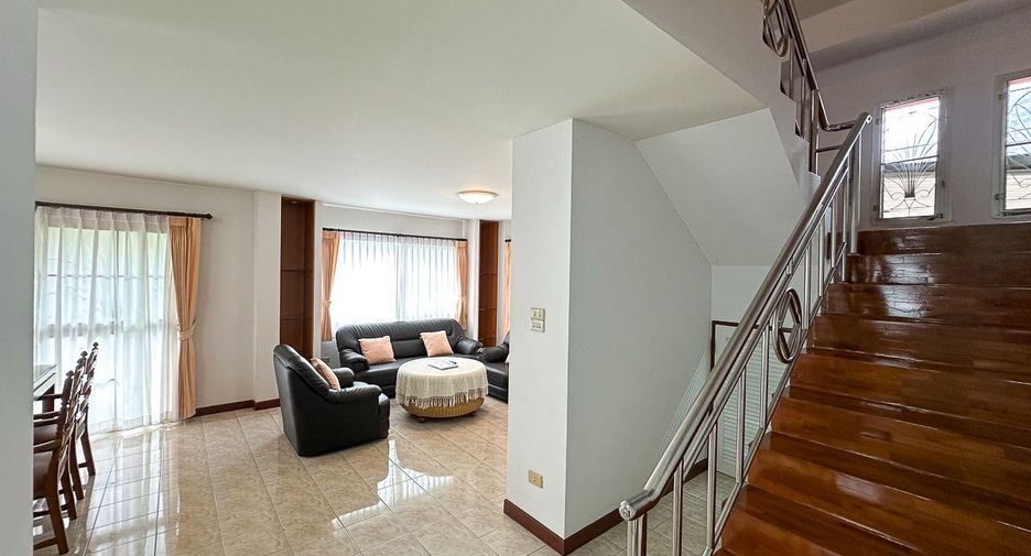 For rent 3 bedrooms house in Mueang Chiang Mai, Chiang Mai