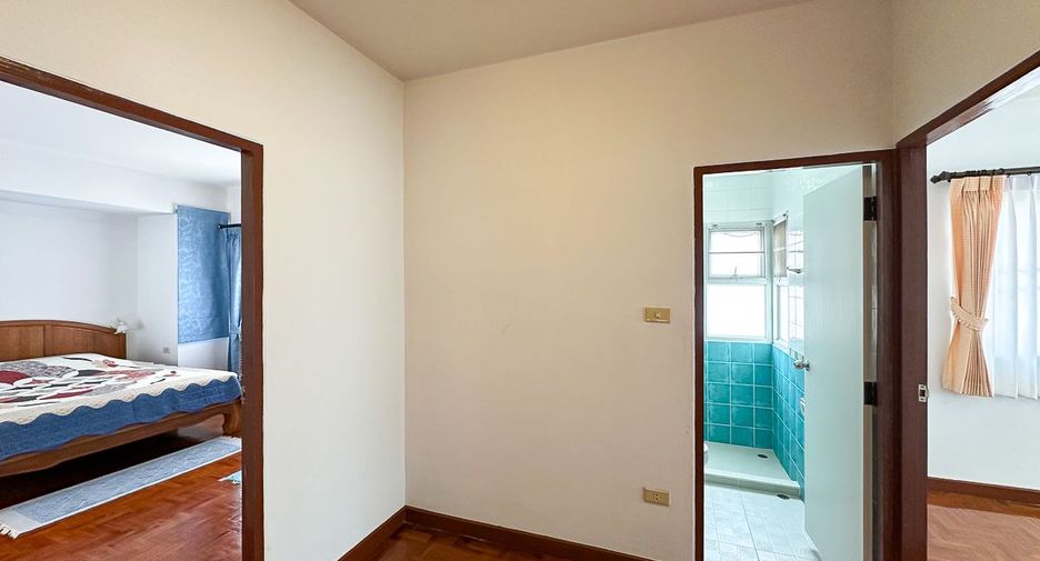 For rent 3 bedrooms house in Mueang Chiang Mai, Chiang Mai