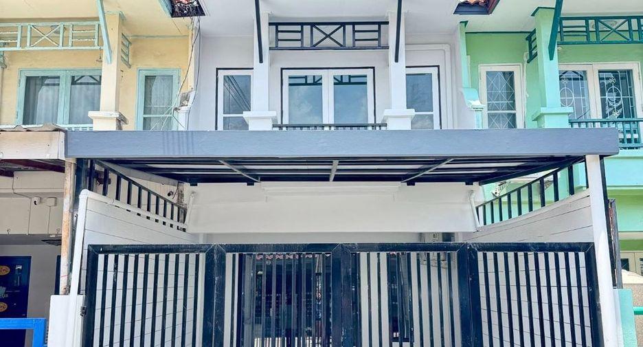 For sale 2 bedrooms townhouse in East Pattaya, Pattaya