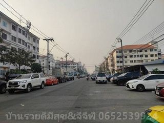 For rent 1 Beds condo in Saphan Sung, Bangkok